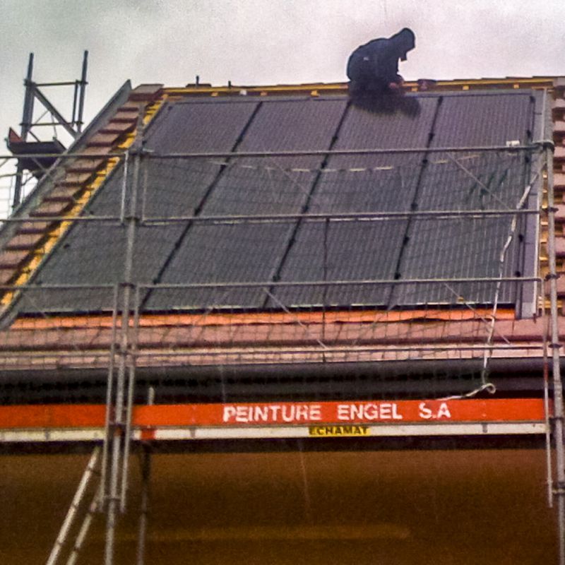 Panneaux photovoltaïques sur toit